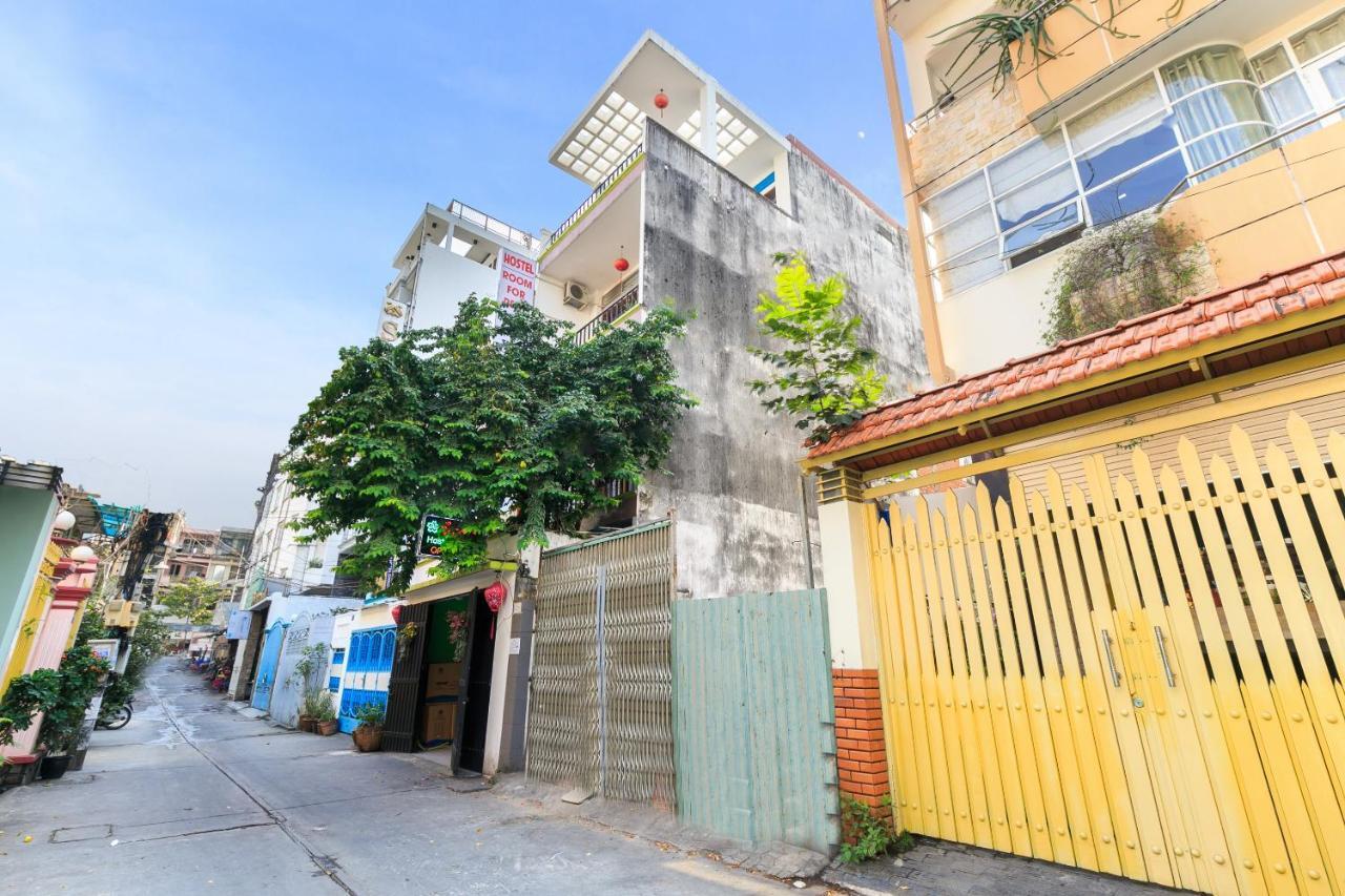 Spot On 710 Sakura Hostel Cholon Хошимин Экстерьер фото