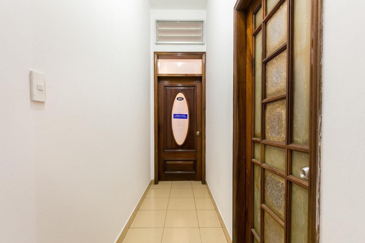 Spot On 710 Sakura Hostel Cholon Хошимин Экстерьер фото